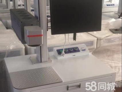 激光打標機的多場景賦能 從瑜伽墊到月餅盒的精細定制之路